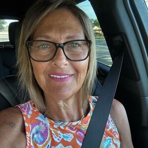 Meet your Posher, Stacey